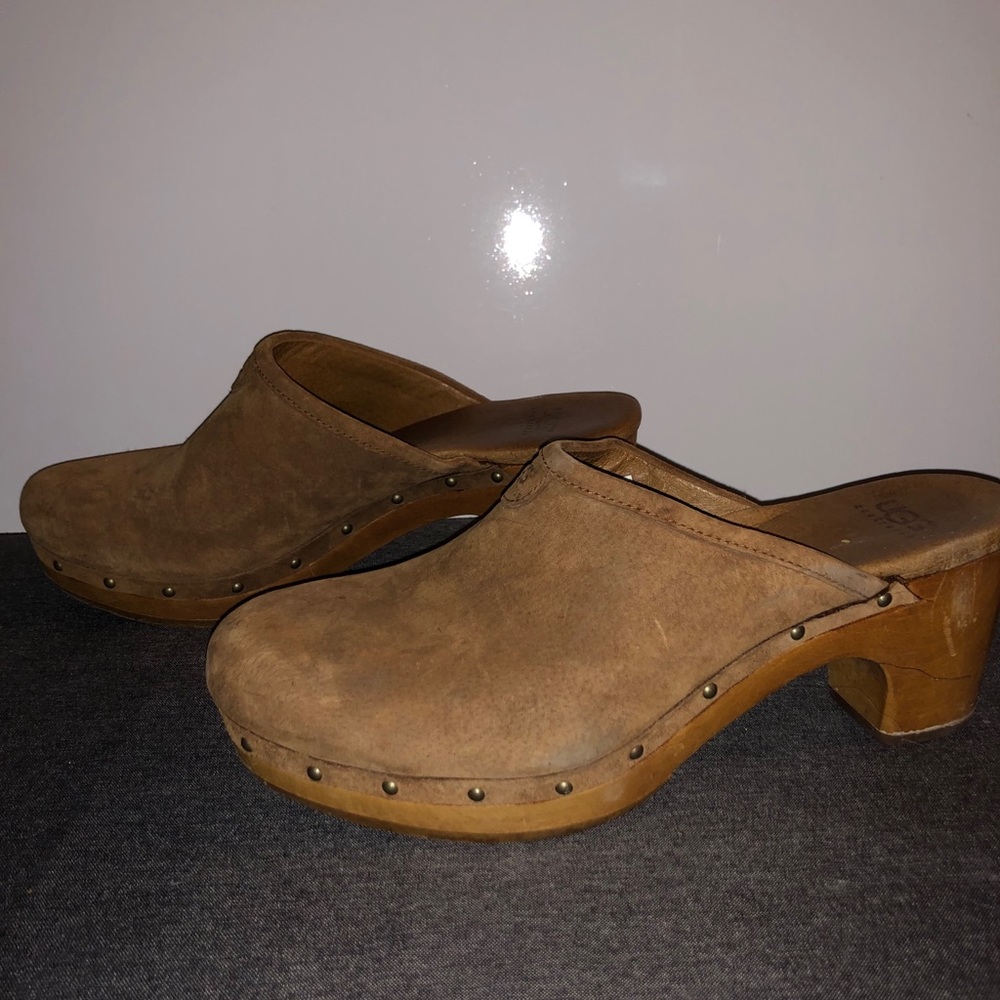 Clogs
